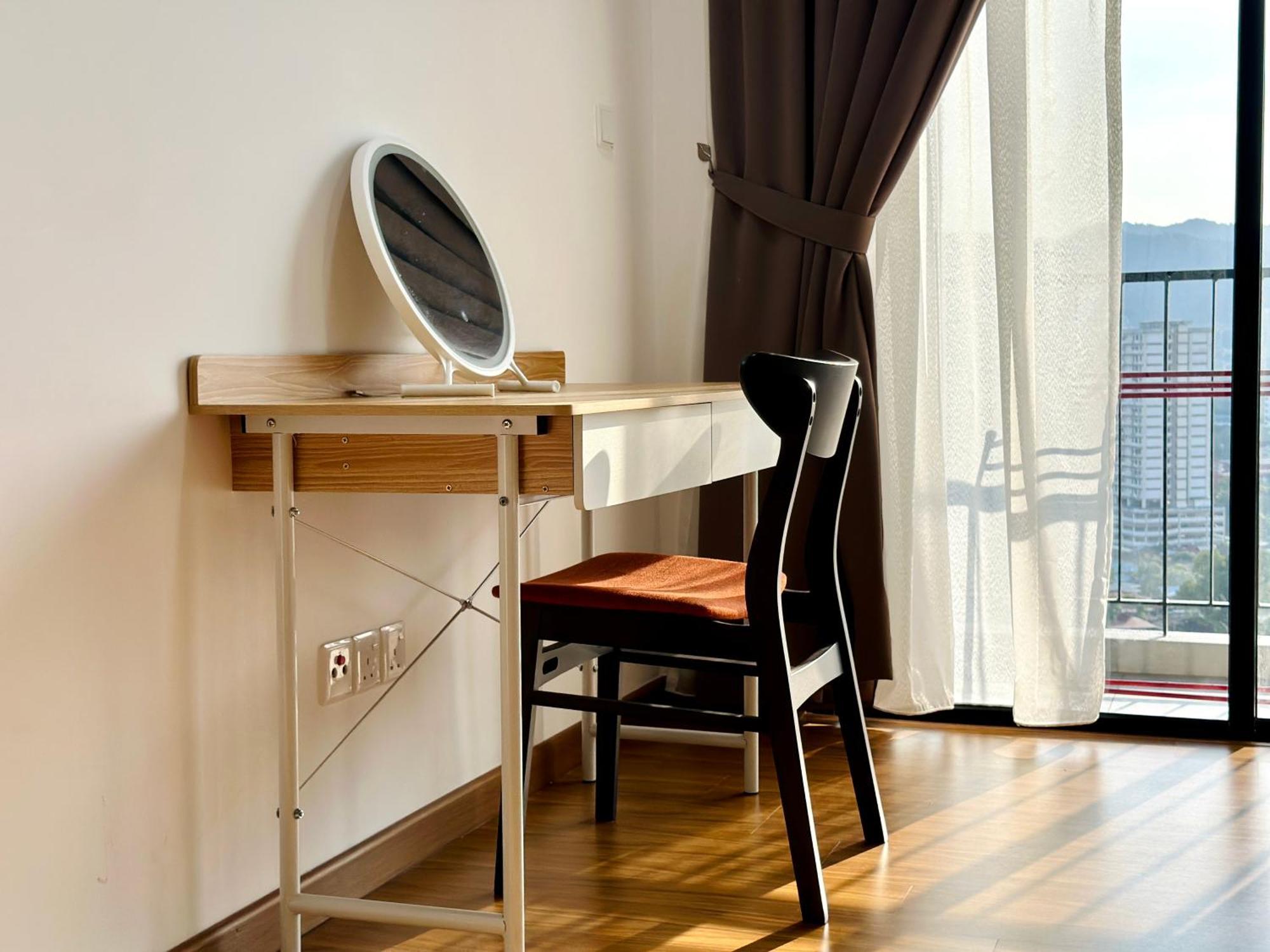 New 2Br Georgetown Warm And Lovely Homestay 10Pax-无敌美景两房民宿 Beacon Executive Suite Exterior photo